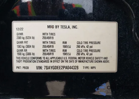 2023 Tesla Model Y Awd/Long Range Dual Motor All-Wheel Drive z USA, uszkodzony, nr VIN 7SAYGDEE2PA044328